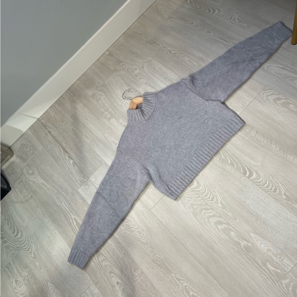 Aritzia Wilfred Free Harper Sweater Gray size Small - Picture 3 of 14